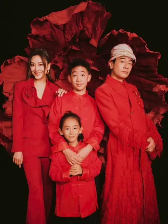 你家老大，是不是总感觉没老二“机灵”？
别不好意思承认，这事儿连陈小春家都逃不过