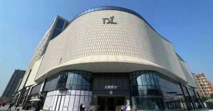 【于东来宣布胖东来将转变研发方向】胖东来研发将从模仿转为原创 1月26日，胖东来