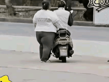 这个是摩托车，不是电动车