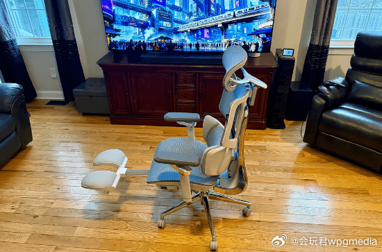 黑白调X7 IGN 8分黑白调X7是由国产人体工学椅品牌黑白调出品的新产品，IG