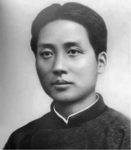 毛主席的四个“未解之谜”：第一，中年得“痣”，第二，毫发无损，第三生命里不寻常的