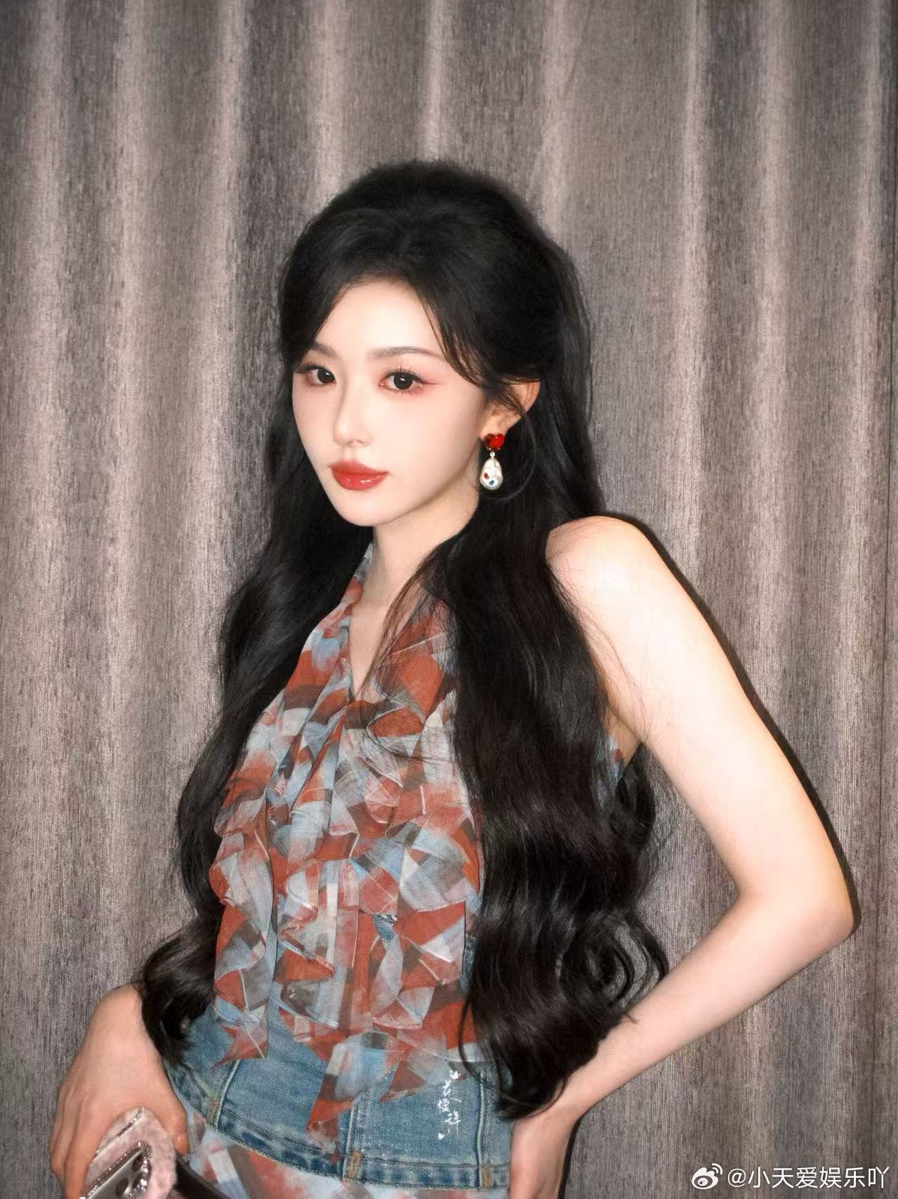 孔雪儿也太爱听烂梗了吧 孔雪儿真的太适合被粉丝宠爱了，面对各种有趣的烂梗都完全不