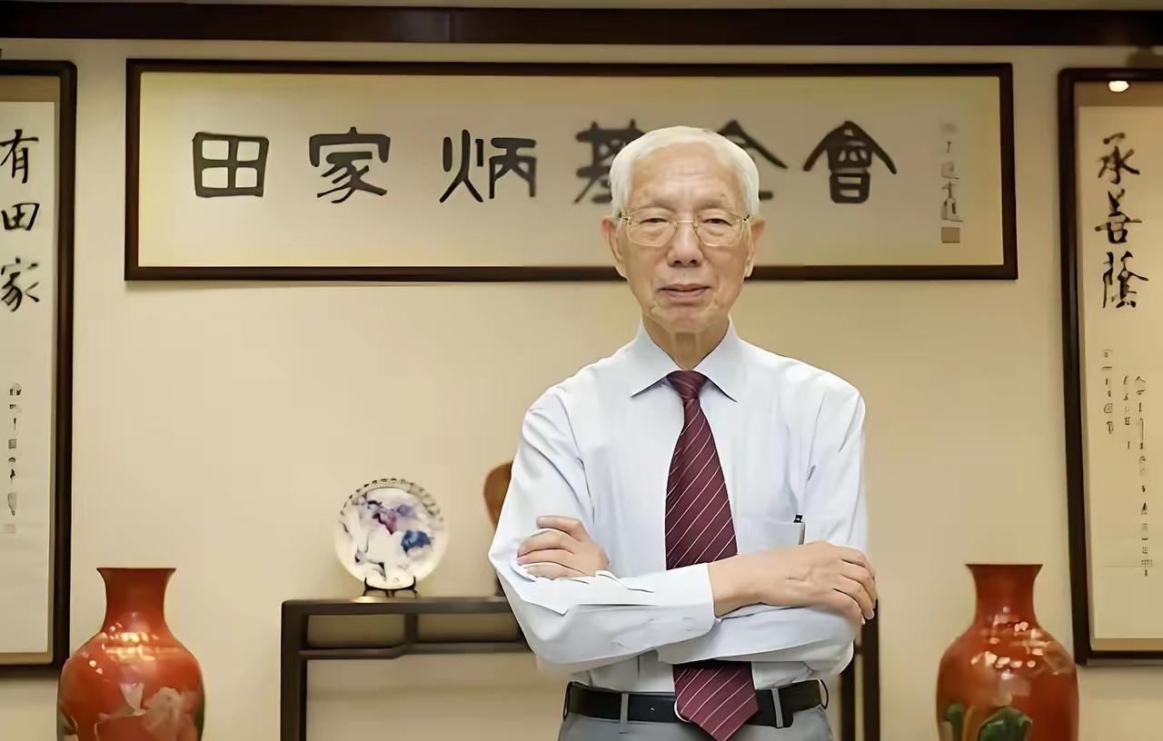 人活久了就会明白一个道理：“戴一百块的表和一百万的表，看的是同一个时间。喝三十块