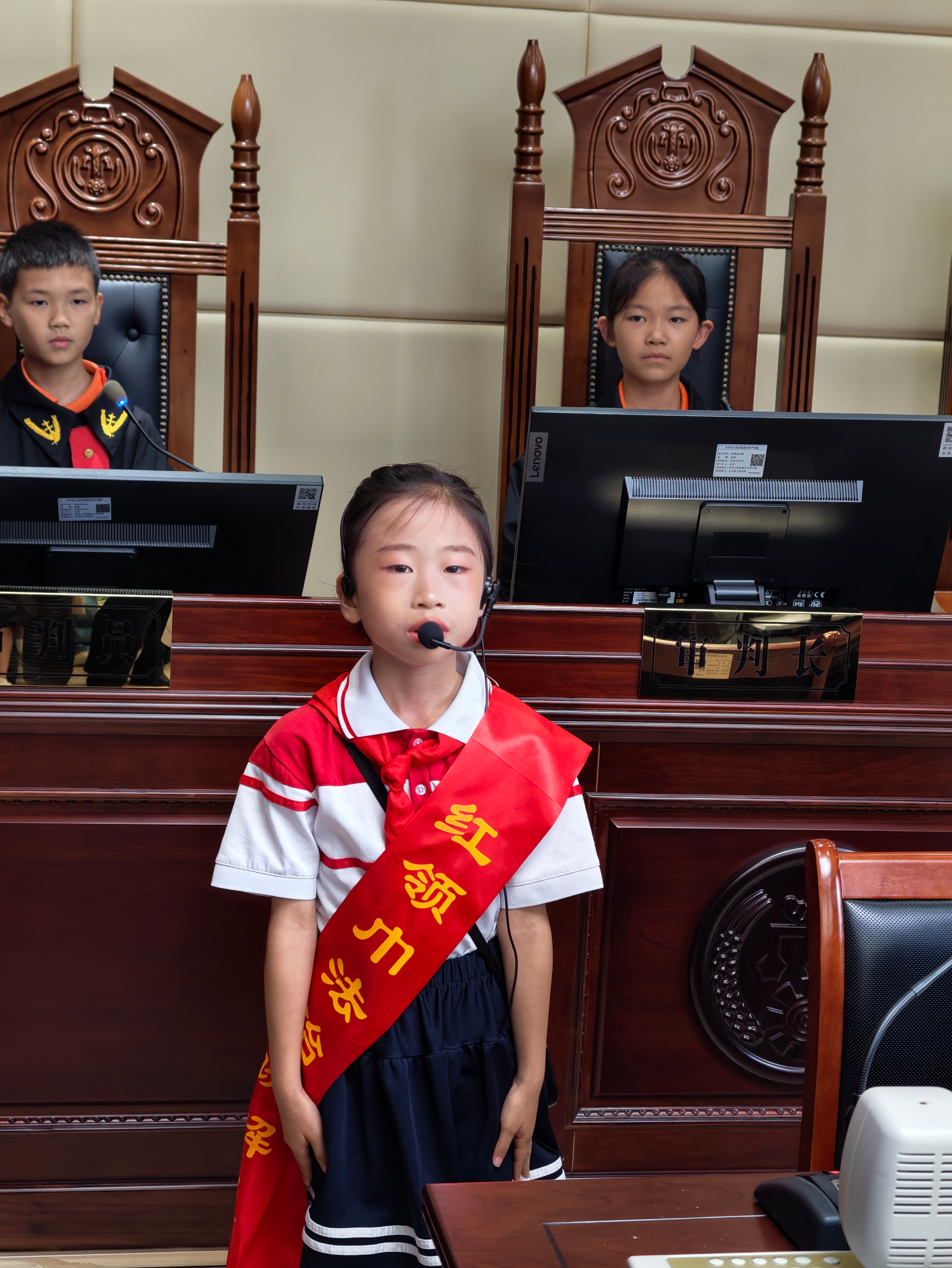 E法同行赣鄱红韵网聚同心V观赣鄱在永丰县法院佐龙法庭，法治教育有了新的“打开方式