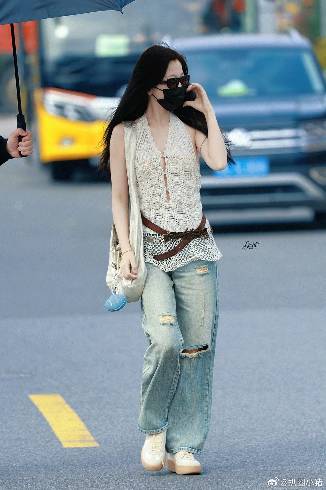 虞书欣《云初令》今日上班饭拍，辣妹欣欣虞书欣﻿云初