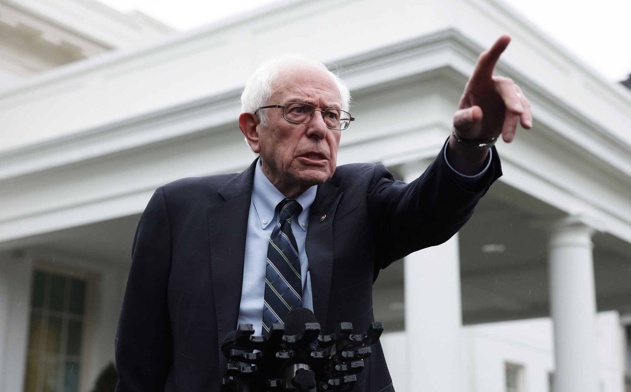 美国参议员伯尼·桑德斯已提交一份联合决议，旨在阻止向以色列出售价值 6.6 亿美