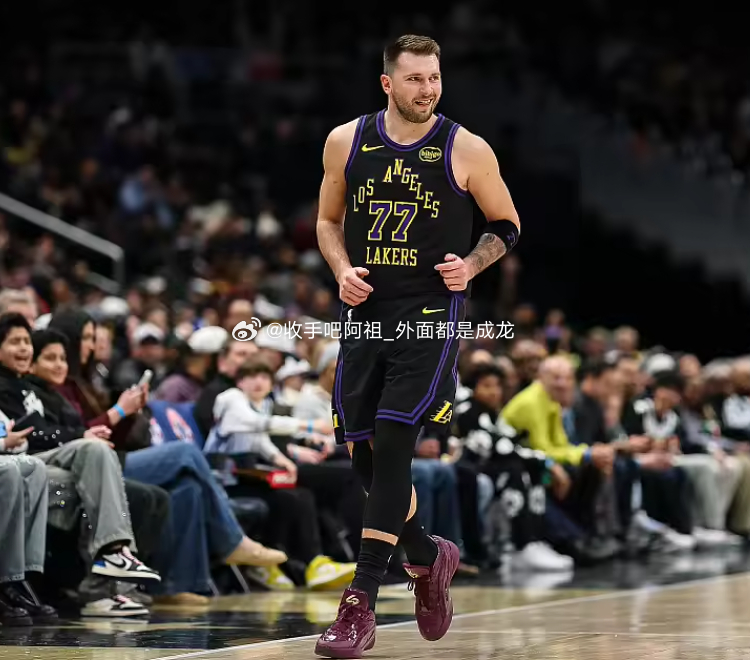 NBA常规赛，湖人今日主场142-130战胜公牛。本场比赛，东契奇手感火热，全场