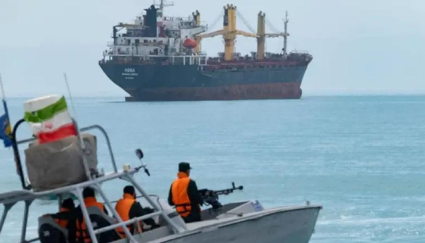 英国《经济学人》杂志最近聊了一个很有意思的观点，叫美伊打仗，农民遭殃。甚至一些专