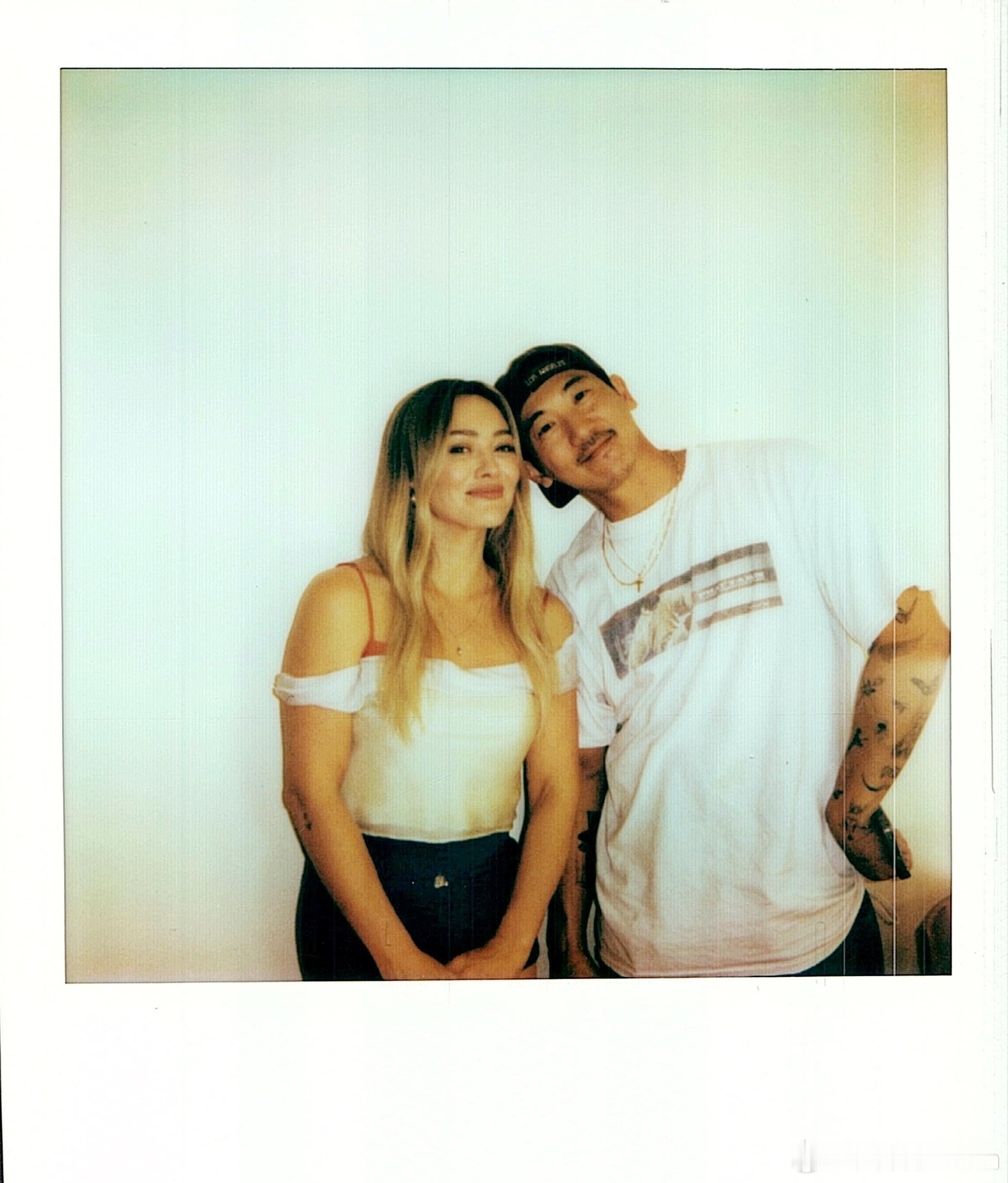 Hilary duff希拉里达芙拍摄新歌《roomates》的MV时还给《V》杂