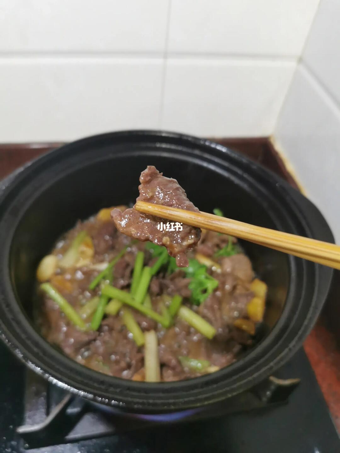 砂锅啫啫牛肉，我要强烈安利给大家！