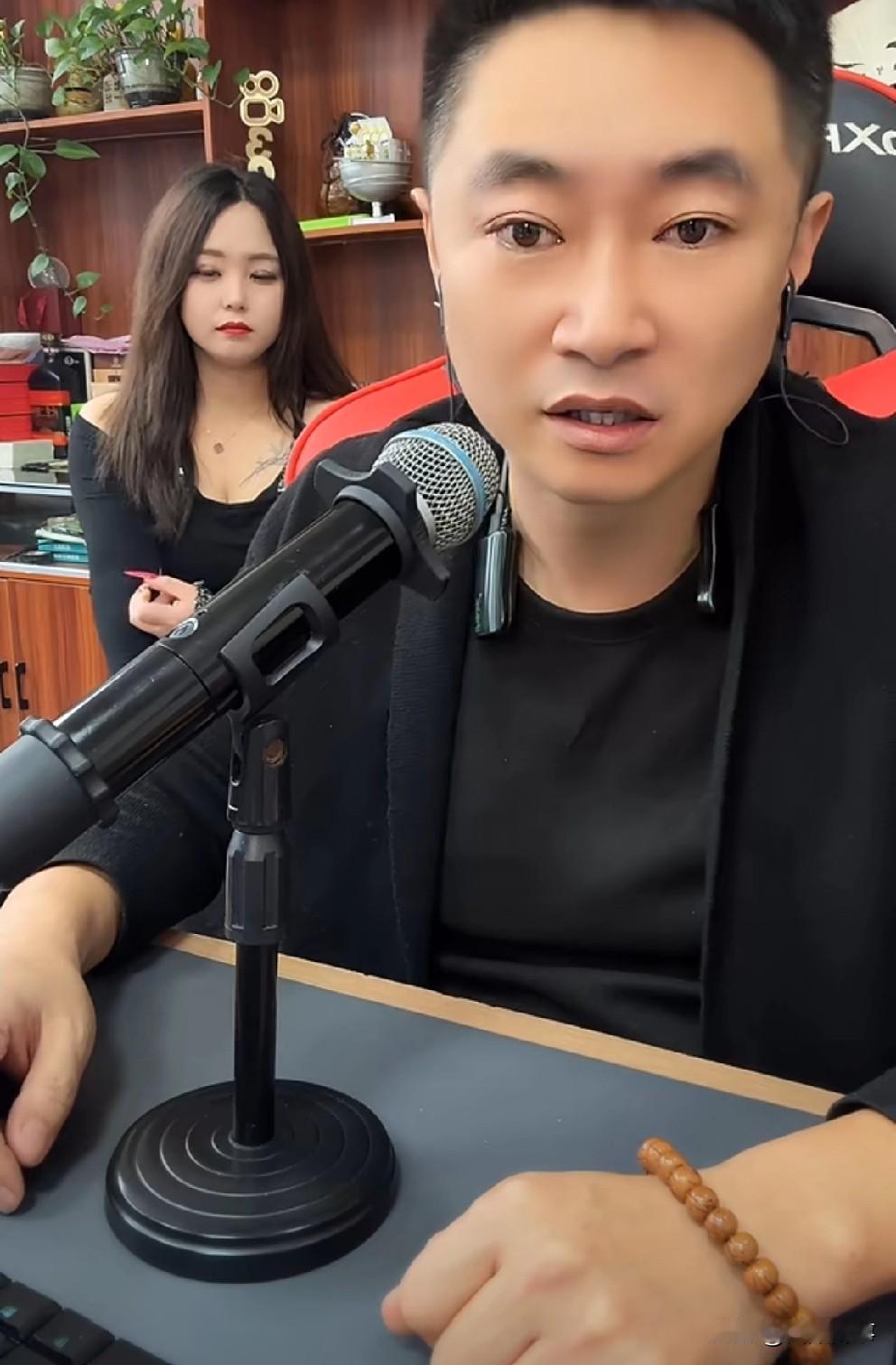 九天喊话大斌：毁坏鹿乡的名声，我就砸你饭碗，我不是被欺负大的，也不是被熊大的！