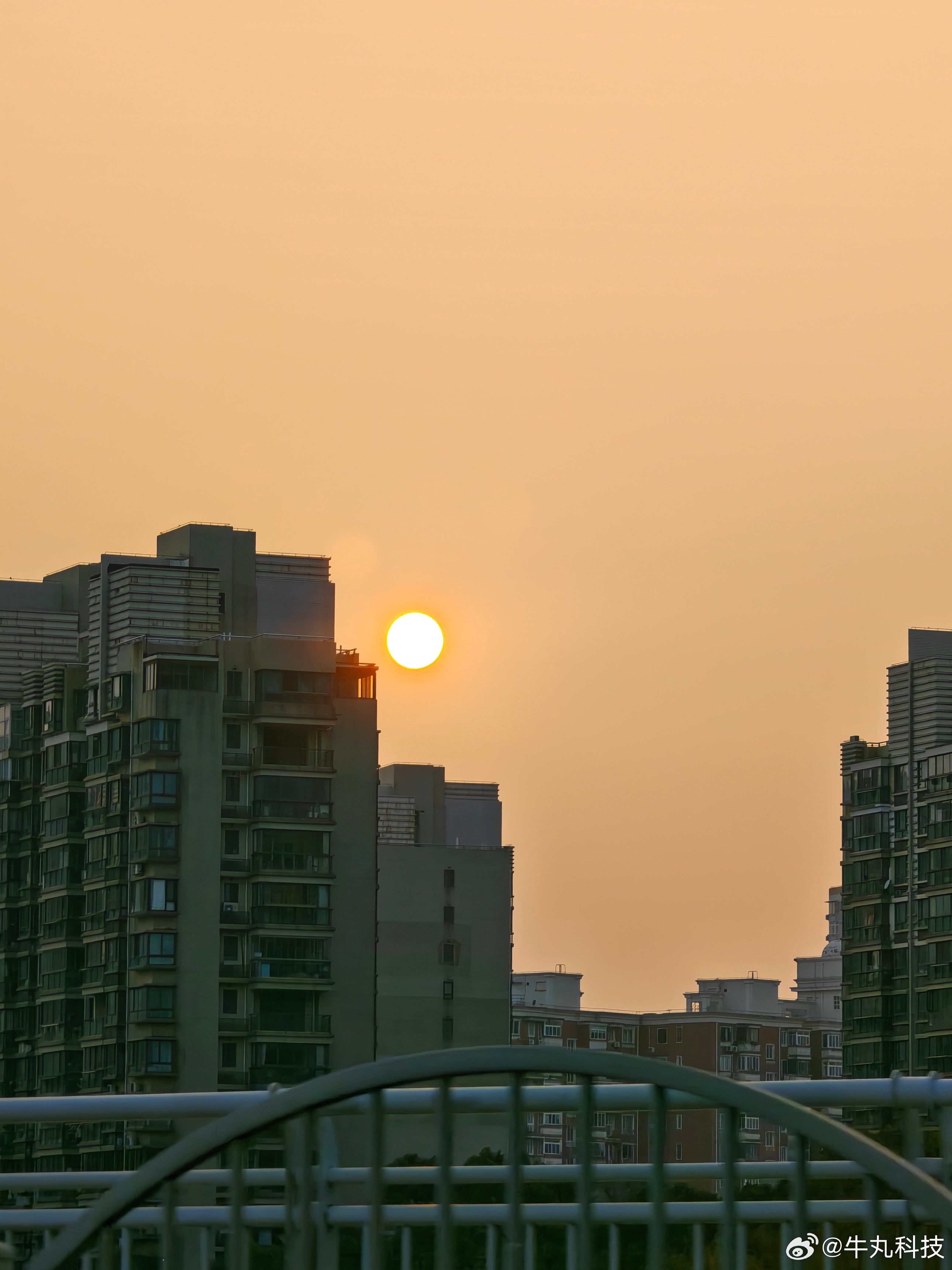 好累啊，每次只要一出差超过三天，路上一直奔波就感觉心身俱疲！🙁🙁🙁牛丸科技