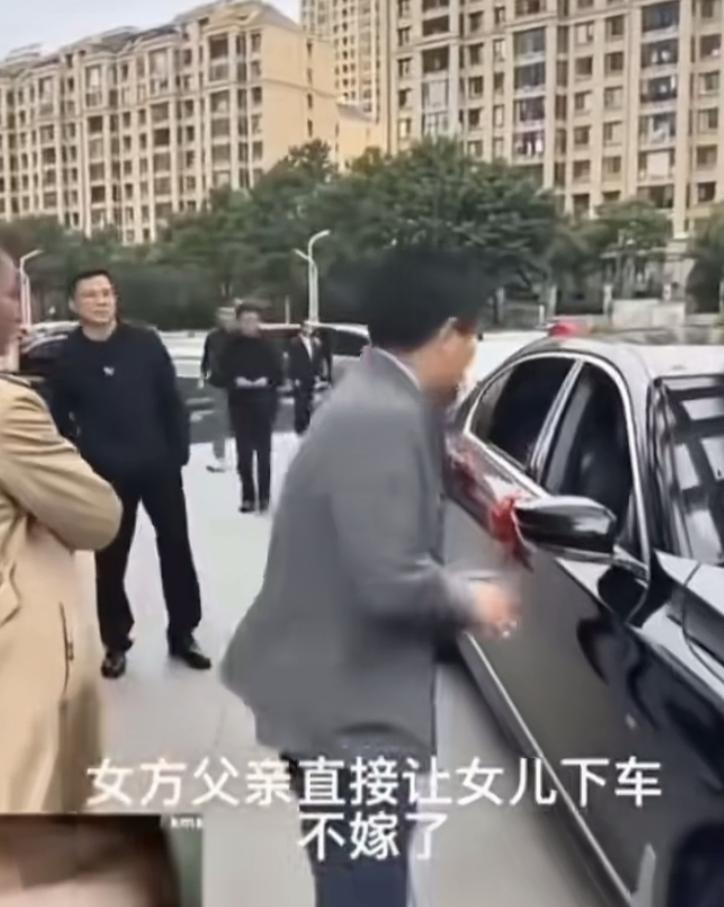 “这个父亲是人间清醒！” 一女子结婚当天，说好的 20 万彩礼，婆家却只给 40