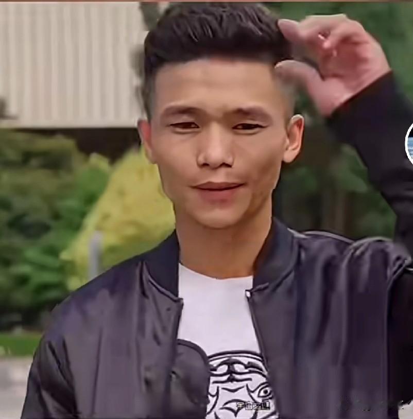 《战狼》最强矮个子战神：1米5身高压制全场，吴京被他打服！

一个身高只有一米五