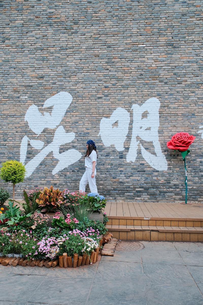 新年爱好打卡这活动超棒，能让我们在新一年培养坚持爱好。我打算选绘画和跑步。绘画属