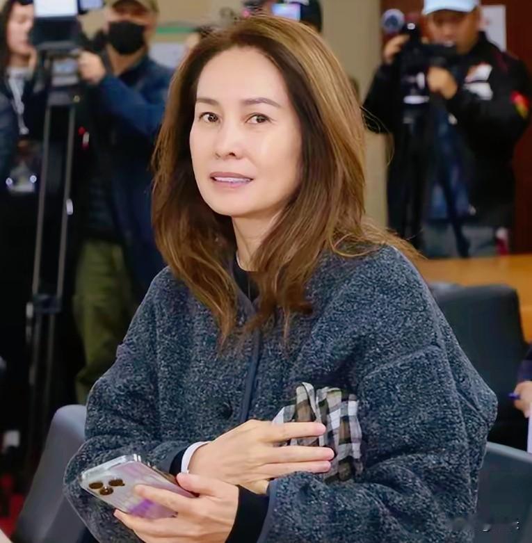 风波缠身，依旧站上议事大厅为民发声！台民意机构新会期开议当天，高金素梅正式对外回