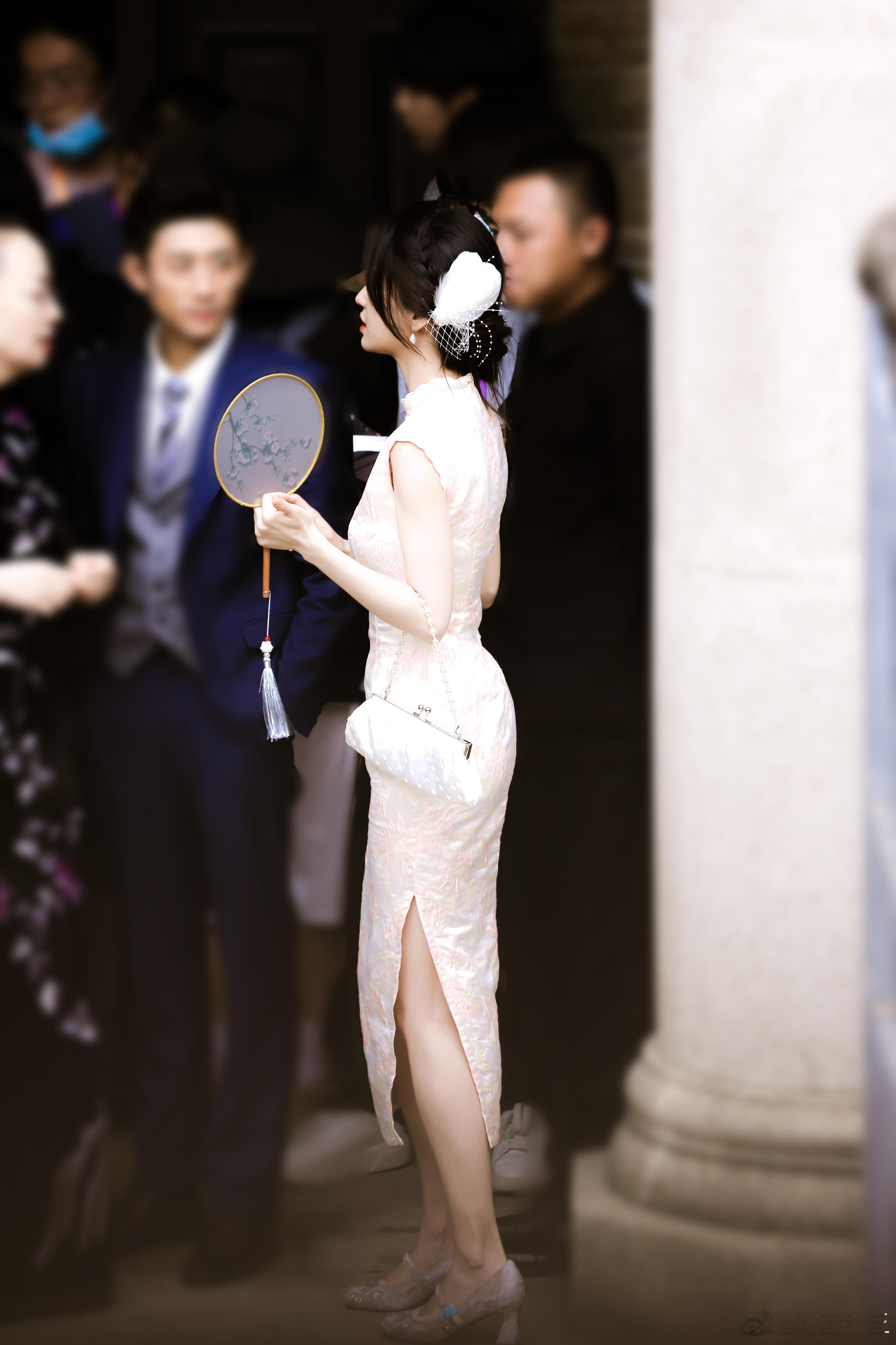 都不上班了出来看Angelababy杨颖🌿 