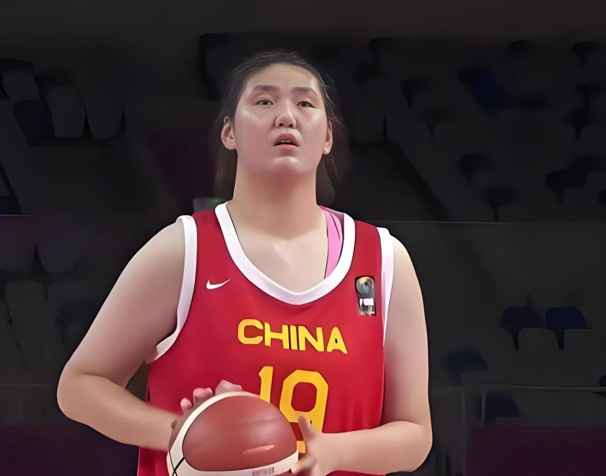 中国女篮最新14人大名单出炉！2米26张子宇和王思雨入选，李月汝、韩旭无缘
中国