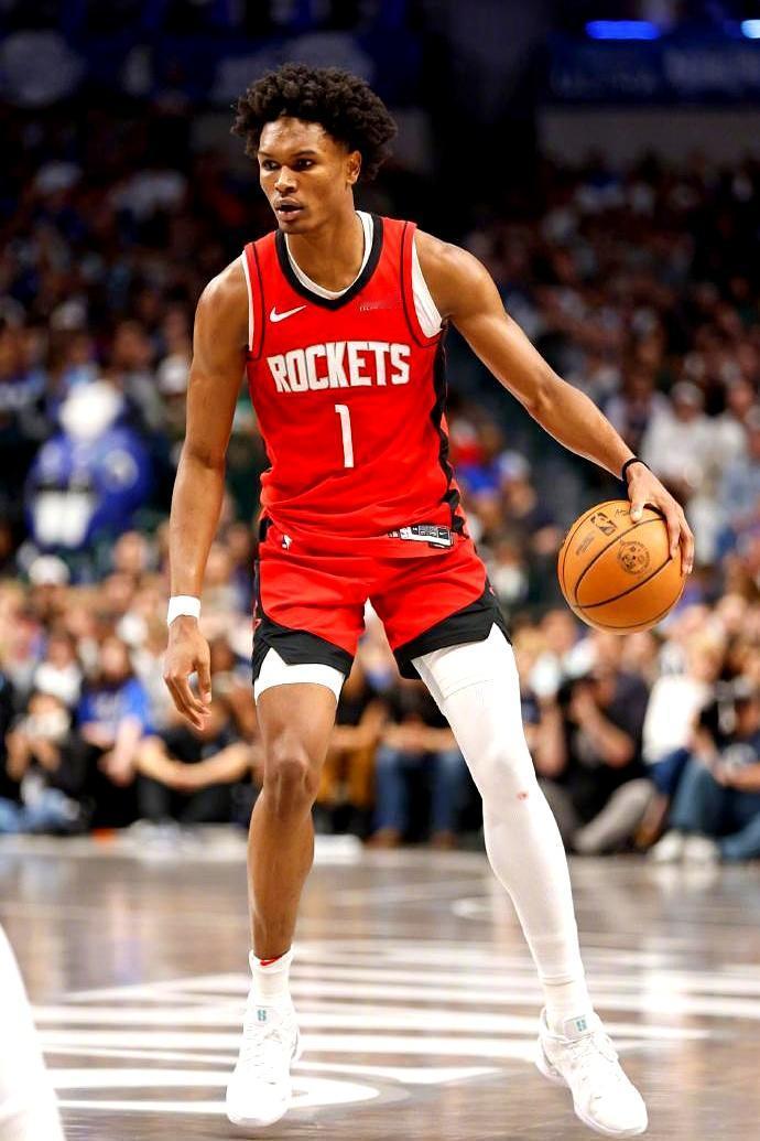 开局被打了个24-0，一度落后21分，这球还能赢？
 

就在菲尼克斯，火箭队做