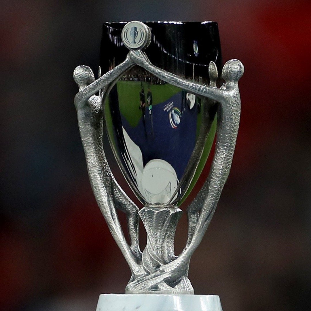 🚨 南美足联和欧足联关于欧美杯比赛地的三种可能选项：- 将Finalissim