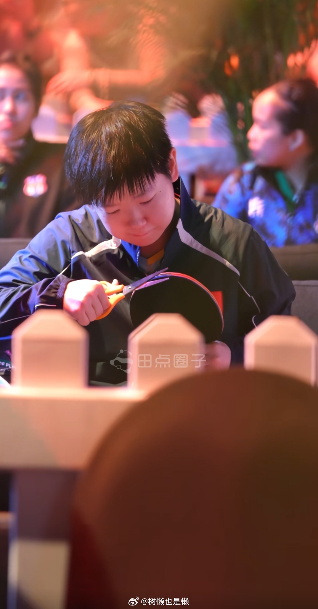 第一次看到小莎剪胶皮的视频好乖一只豆包妹🫳🏻 