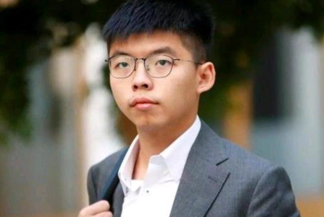 9月8日，根据外媒报道，外媒称，正在接受审判“乱港分子”黄之锋又被加控了一条罪名
