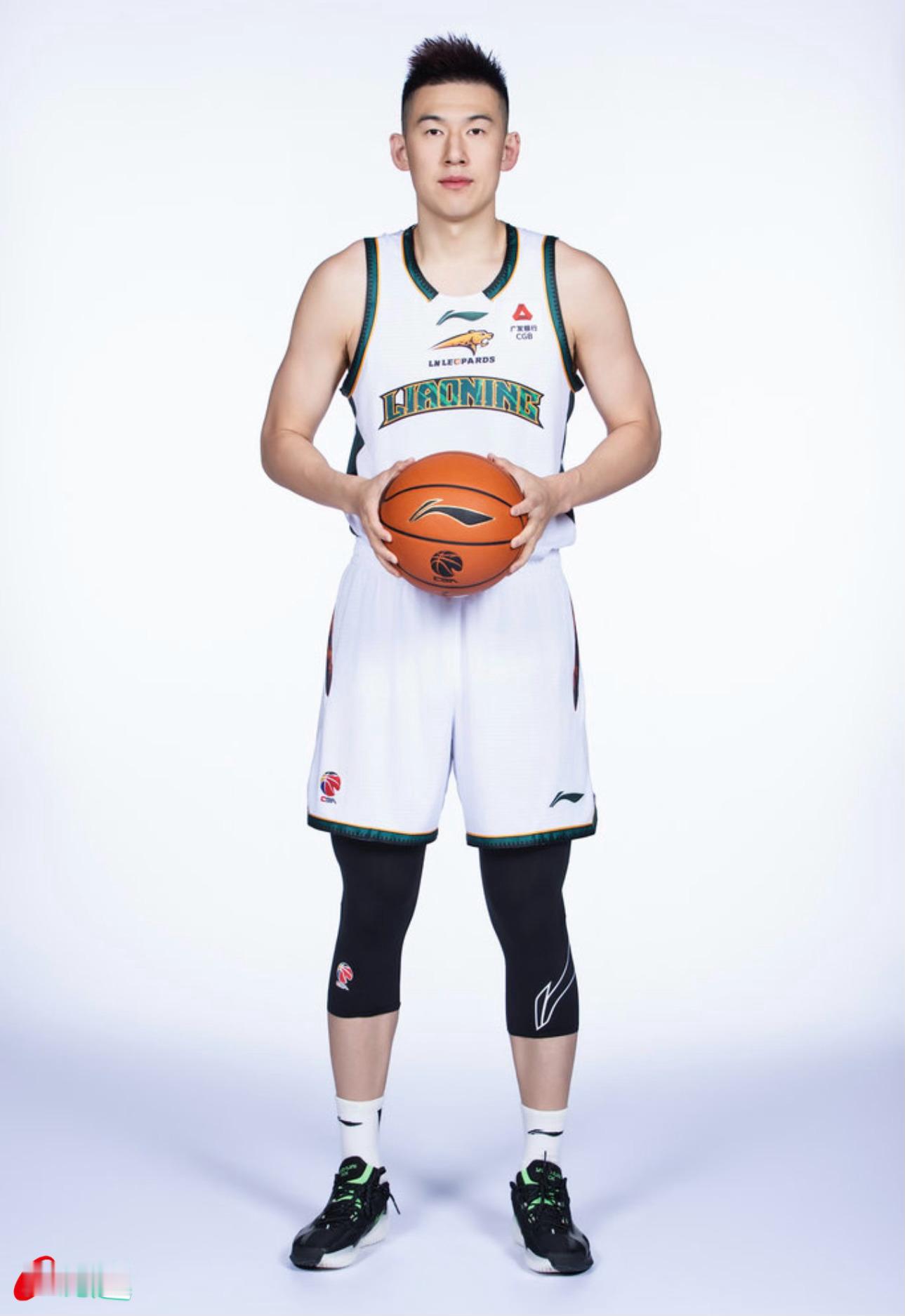 辽宁男篮25-26赛季客场球衣定妆照 