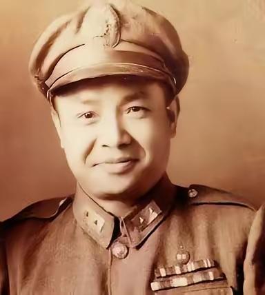 谁的起义对蒋介石打击最大？非傅作义陈明仁，而是潜伏21年用3小时葬送12万精锐并