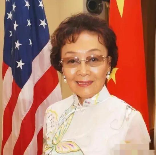 和平将军张治中的子女都在哪？俩儿子一在台湾一留大陆，分居两岸4个女儿里3个定居美