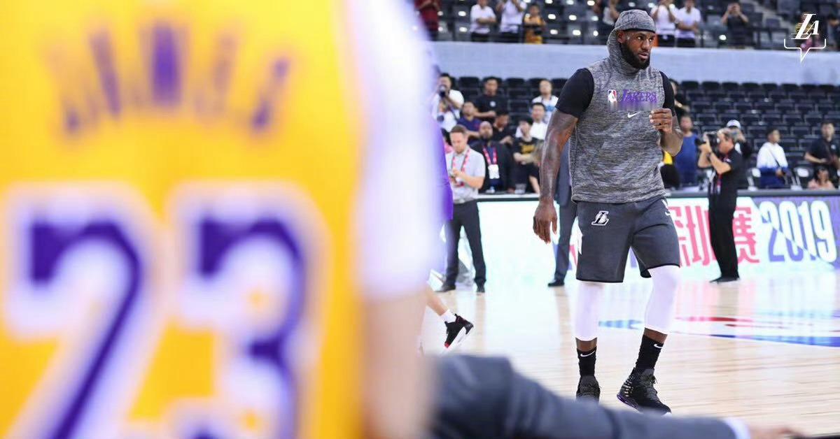 上一次NBA中国赛还是2019年在上海和深圳，湖人和篮网两支球队在这两个地方打的