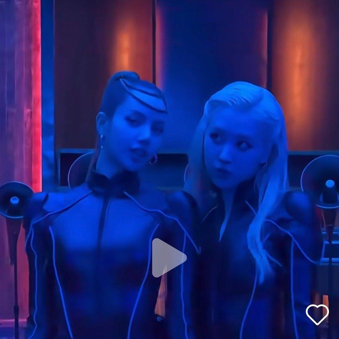 我的天…我霞这头小的 