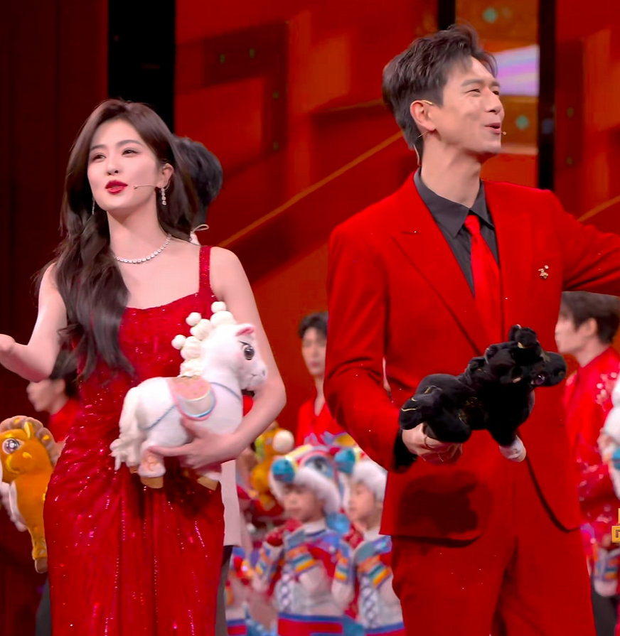 春晚段子大考春晚 好家伙，李现也太帅了吧，真喜庆，还有魏晨，王安宇，太帅了家人们