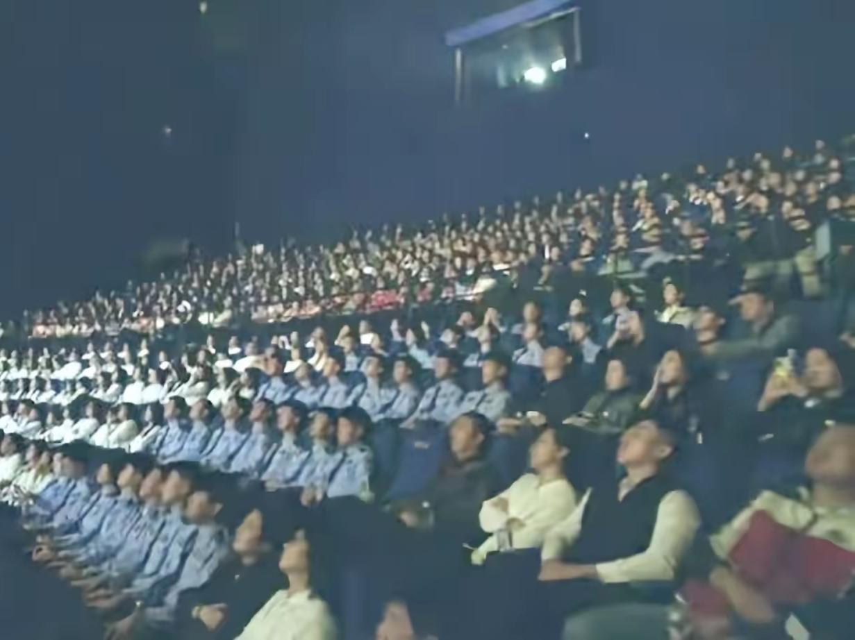 原以为日本对《731》上映的紧张，顶多是怕砸了旅游业的饭碗，直到哈尔滨那场

