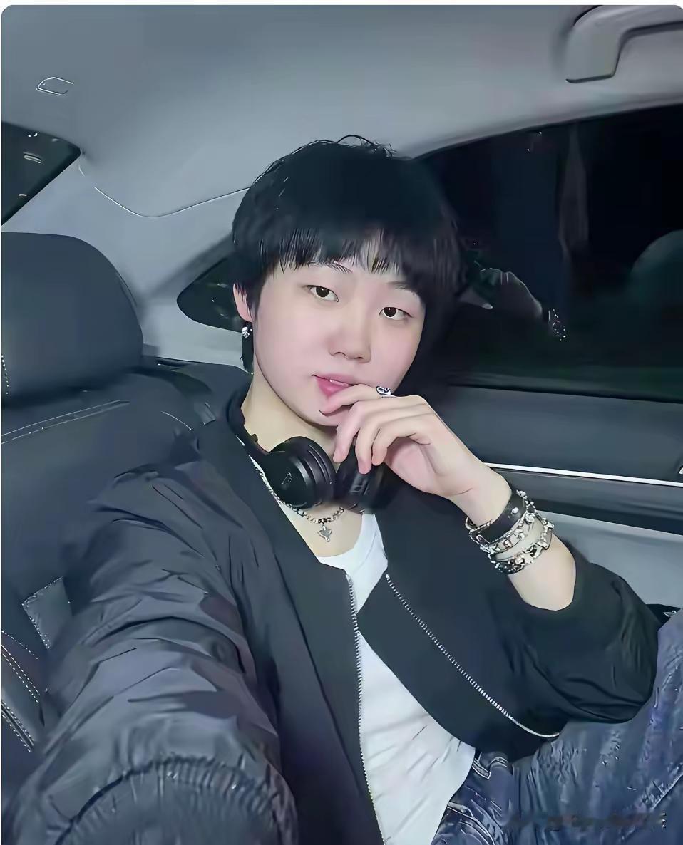 中、韩美女对决，一场养眼的比赛！明天中国小将蒯曼与韩国小将金娜英的比赛引人关注。