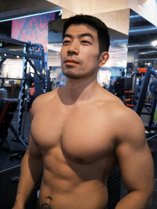 是的，这组照片还有库存