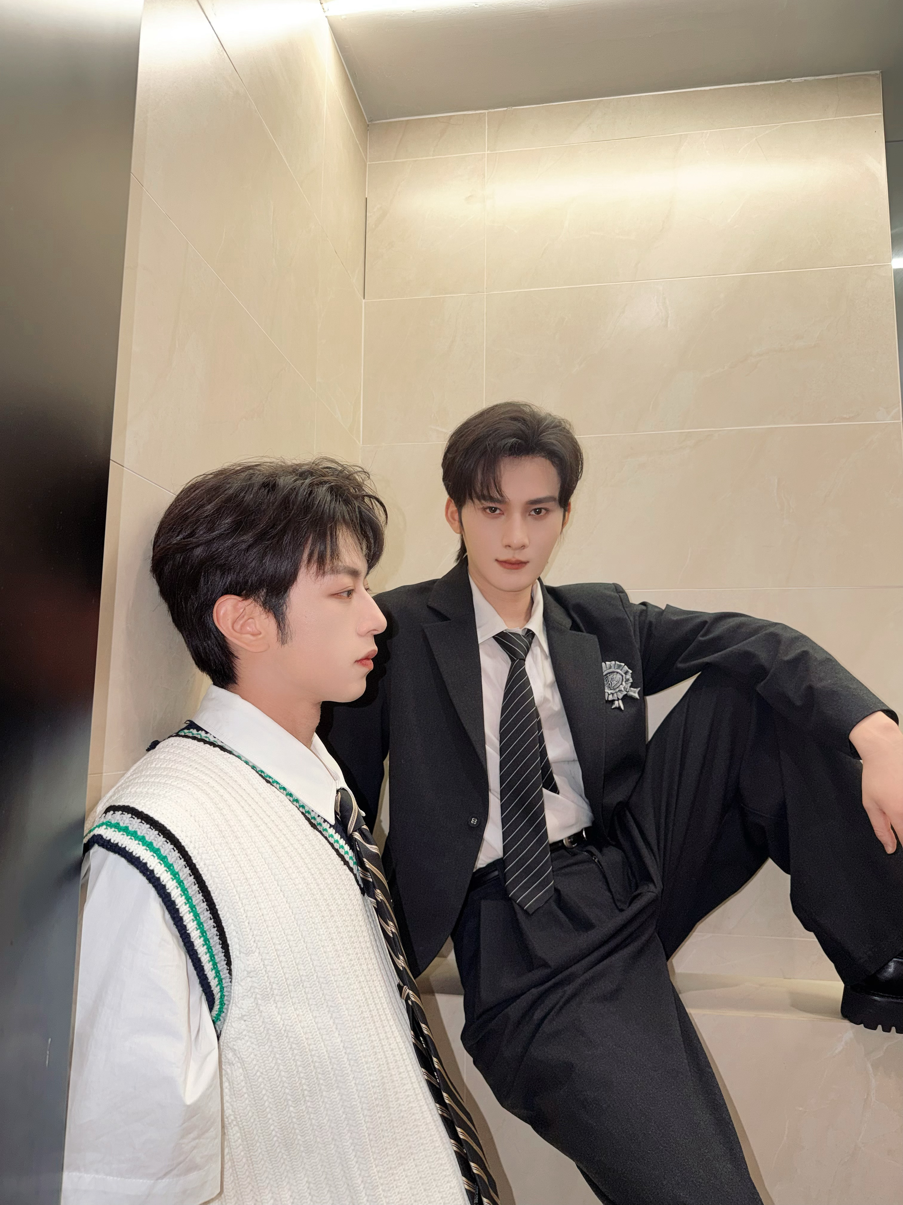 爸爸为什么坐在浴缸上不让妈妈洗澡 