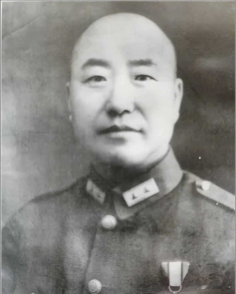 国军名将第一个报名援朝，毛主席特批上将军衔，他却三次推辞，这个隐藏了半生的心结，