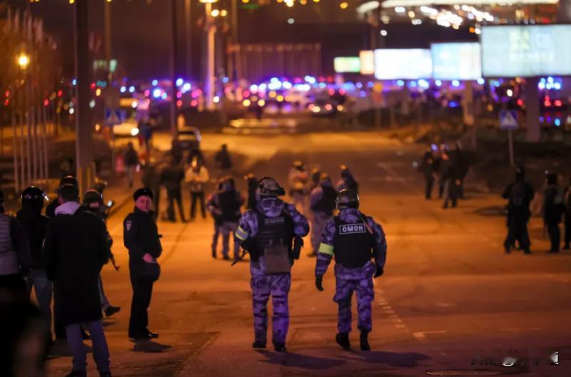 ### 梅德韦杰夫发誓:血债血偿 ###——莫斯科音乐厅恐怖袭击到底是谁干的、众