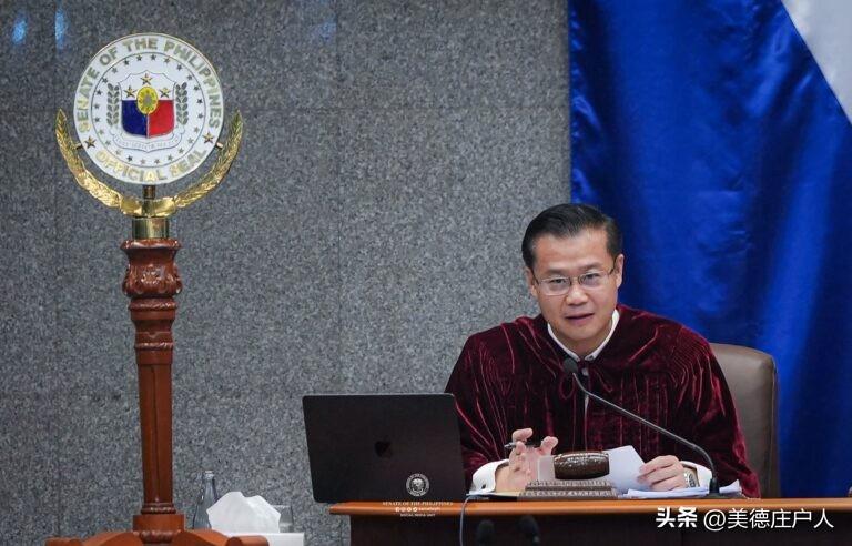 全网刷屏！菲律宾参议长因一张庭审座位图破防：被全网表情包嘲讽边缘化
 
7月16