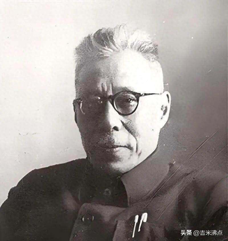 健康问题又上热搜了，学生戴眼镜的越来越多，老师加班改作业到半夜，当年那张批示纸还