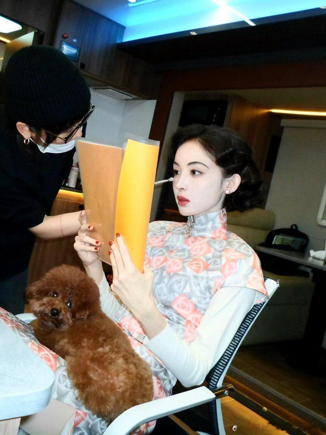娜扎又刷新了我的审美上限 看完《醒来》才真切感受到娜扎的魅力，金宝这个角色自带风