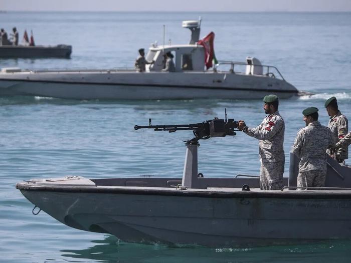 这次美国的盟友真能顶住压力吗？
日本、英国都表示不会派军舰到霍尔木兹海峡护航！