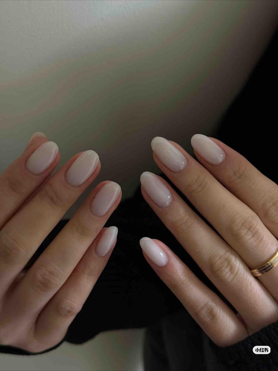 💅🏻34159［帮帮］图一乳白还没有问价 感觉好高级 图二白色海莉问了甲片9