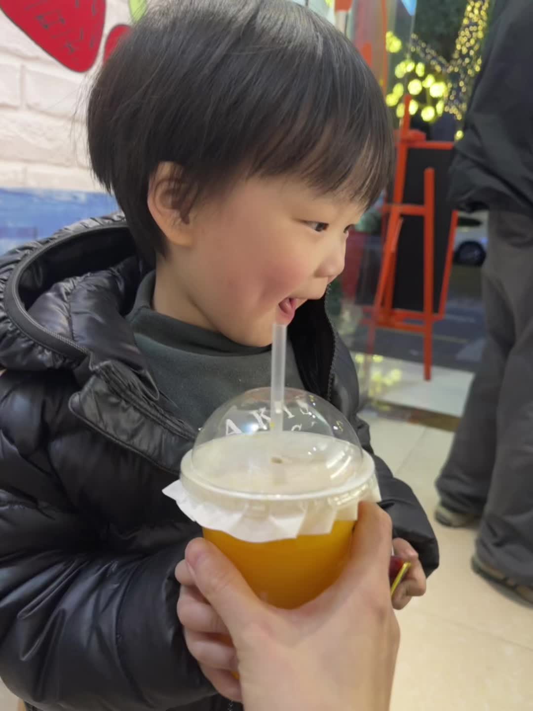 好喜欢害羞小男孩哈哈哈哈哈