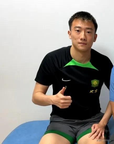 “京津德比”之前北京国安主力国脚球员归队！
本赛季第二次京津德比就要打响了，虽然