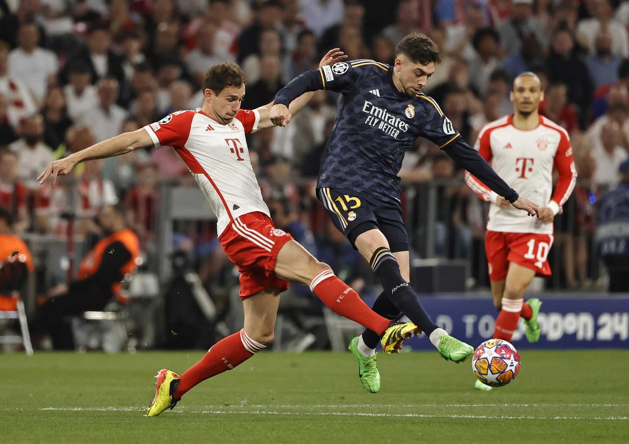 拜仁进攻核心奥利塞，防守核心诺伊尔，中后场太一般太糙，失误被打了多少反击，进攻也