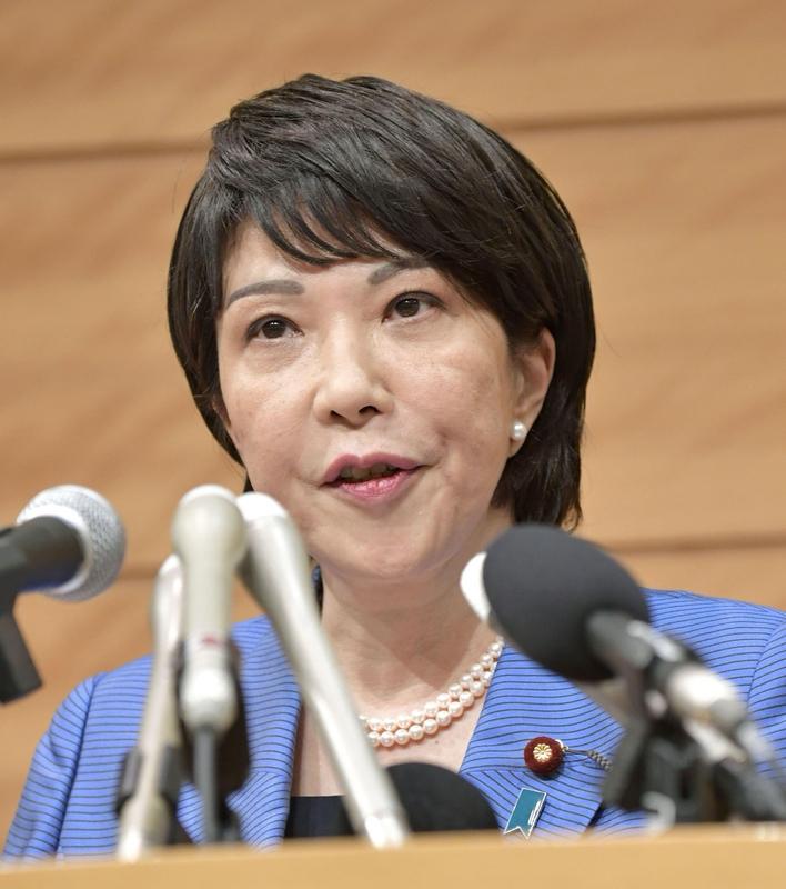 狐狸尾巴藏不住了！

高市早苗高调炒作涉台会面，中方强硬回应！

日本首相高市早