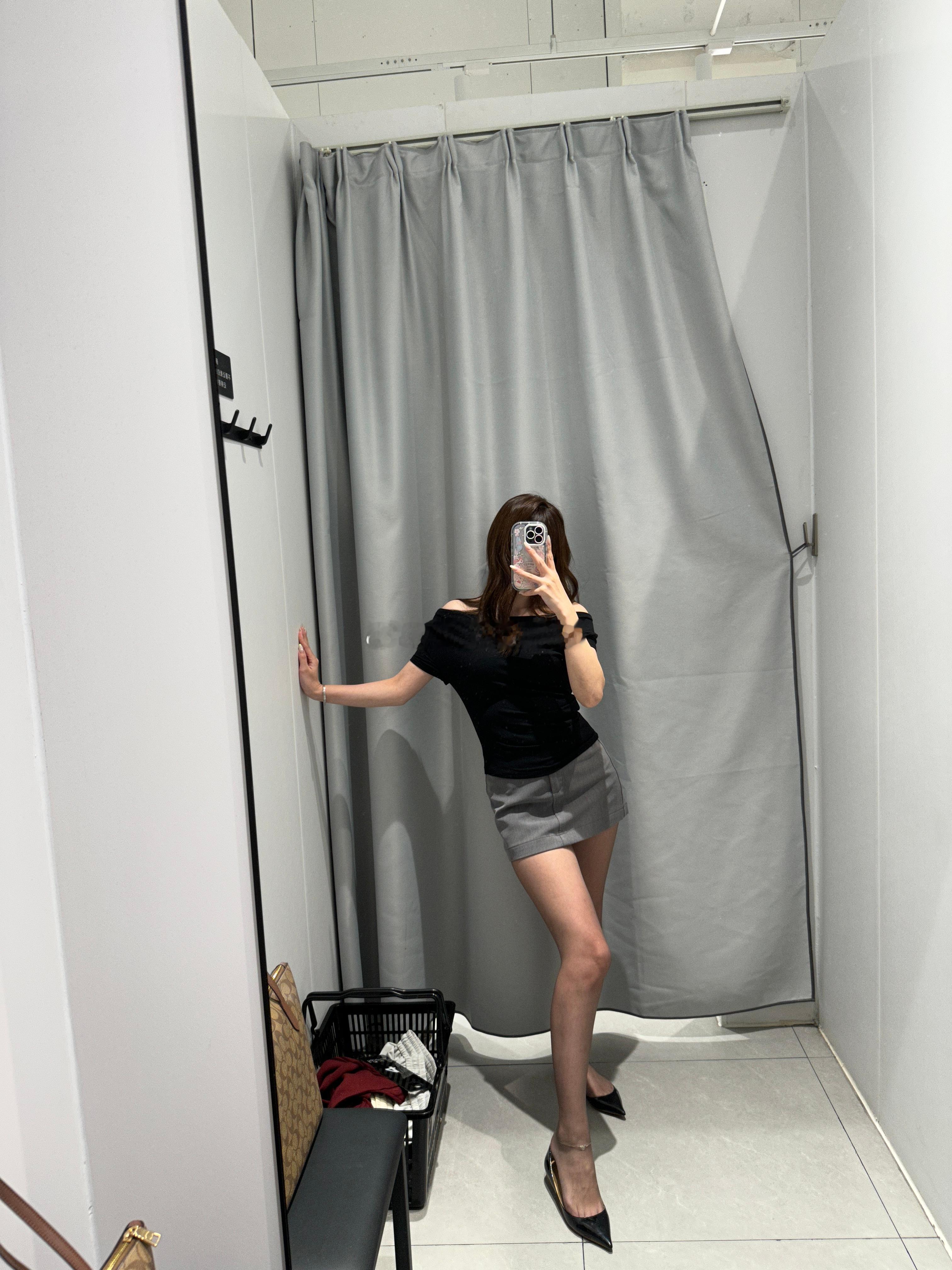 还得是黑灰cp！简简单单就很好看[酷]时尚穿搭今天穿什么ootd ​​​