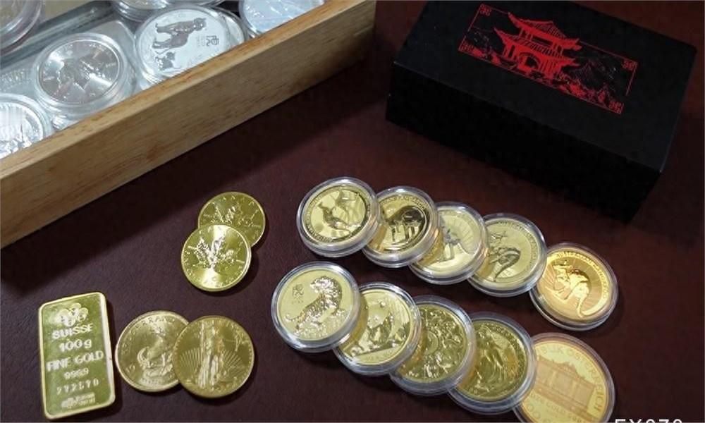 一位刚从这波黄金行情里出来的朋友，心有余悸地跟我说：看到金价冲破历史新高，很多人