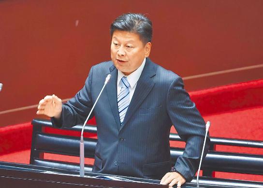 由于国民党团总召傅崐萁在担任国民党团总召期间表现不错，所以就有人建议国民党应该修